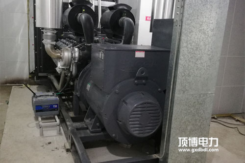 清除柴油發(fā)電機組水箱內水垢小技巧