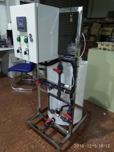 單桶循環(huán)水加藥裝置