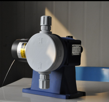 定量泵，計量加藥 ， 滿足不同介紹需求, 220V/ 380V電源可選